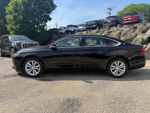 Used 2019 Chevrolet Impala LT FWD image 2
