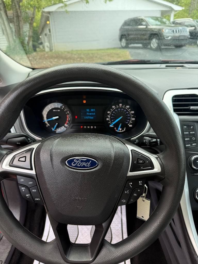 Used 2016 Ford Fusion S FWD image 15