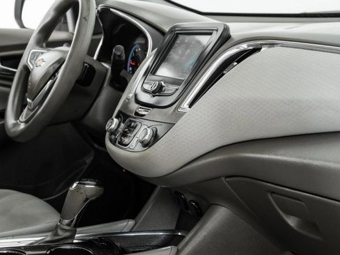 Used 2016 Chevrolet Malibu LT image 23