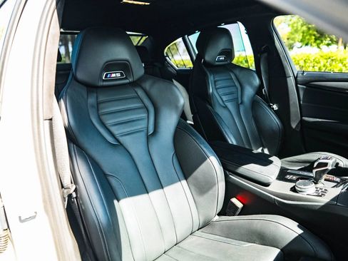 Used 2022 BMW M5 w/ Executive Package AWD/4WD image 17