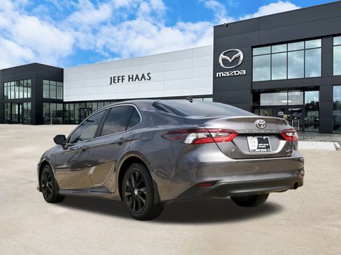 Used 2024 Toyota Camry LE image 2