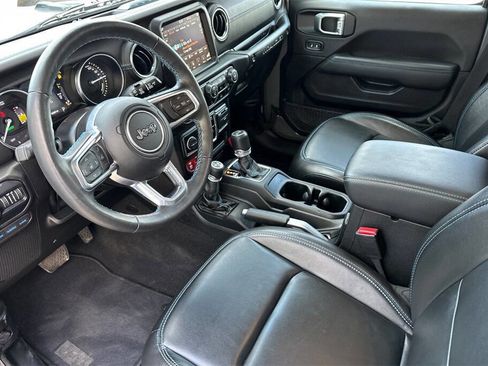 Used 2022 Jeep Wrangler Unlimited Rubicon 4xe w/ Cold Weather Group image 10