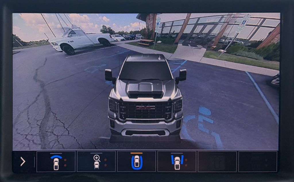 Used 2020 GMC Sierra 2500 SLT w/ SLT Premium Plus Package AWD/4WD image 5