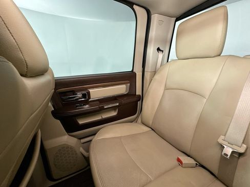 Used 2014 RAM 1500 Laramie w/ Convenience Group AWD/4WD image 12
