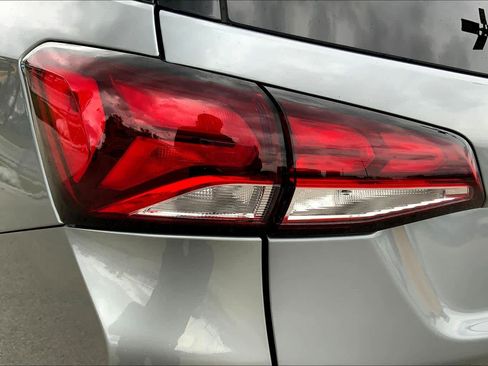 Used 2024 Chevrolet Equinox LT image 28