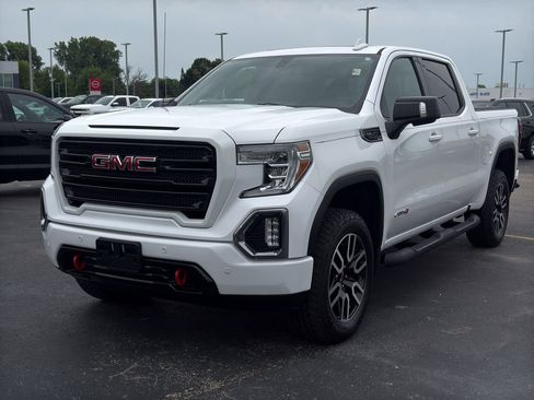 Certified 2020 GMC Sierra 1500 AT4 w/ AT4 Premium Package AWD/4WD image 2