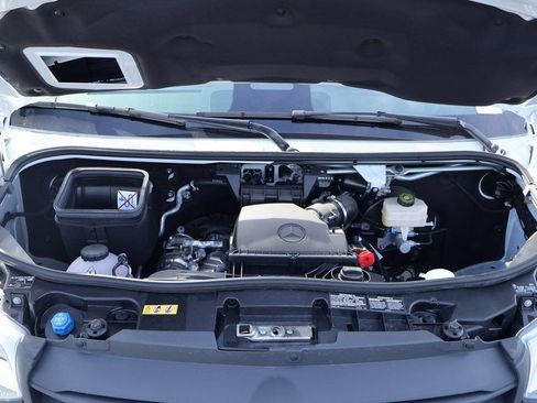 New 2025 Mercedes-Benz Sprinter 2500 image 9