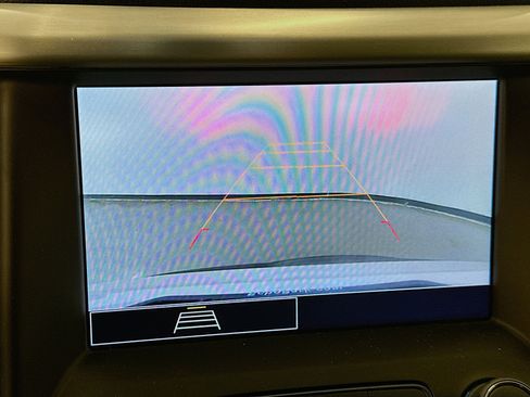 Used 2023 GMC Acadia SLE w/ Driver Convenience Package image 23