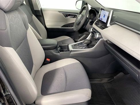 Used 2024 Toyota RAV4 XLE image 11