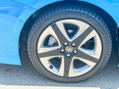 Used 2022 Toyota Prius XLE FWD image 10