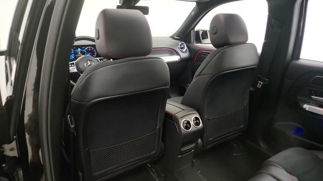 Used 2023 Mercedes-Benz GLB 250 w/ AMG Line image 47