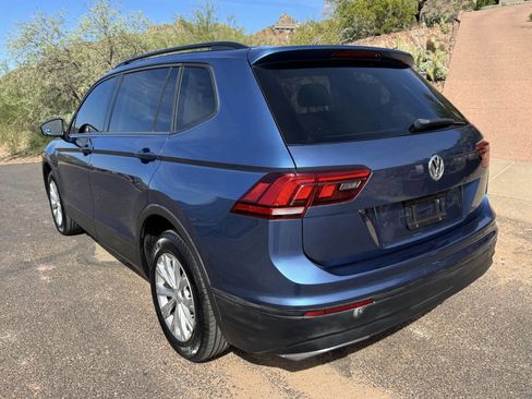Used 2018 Volkswagen Tiguan S image 8