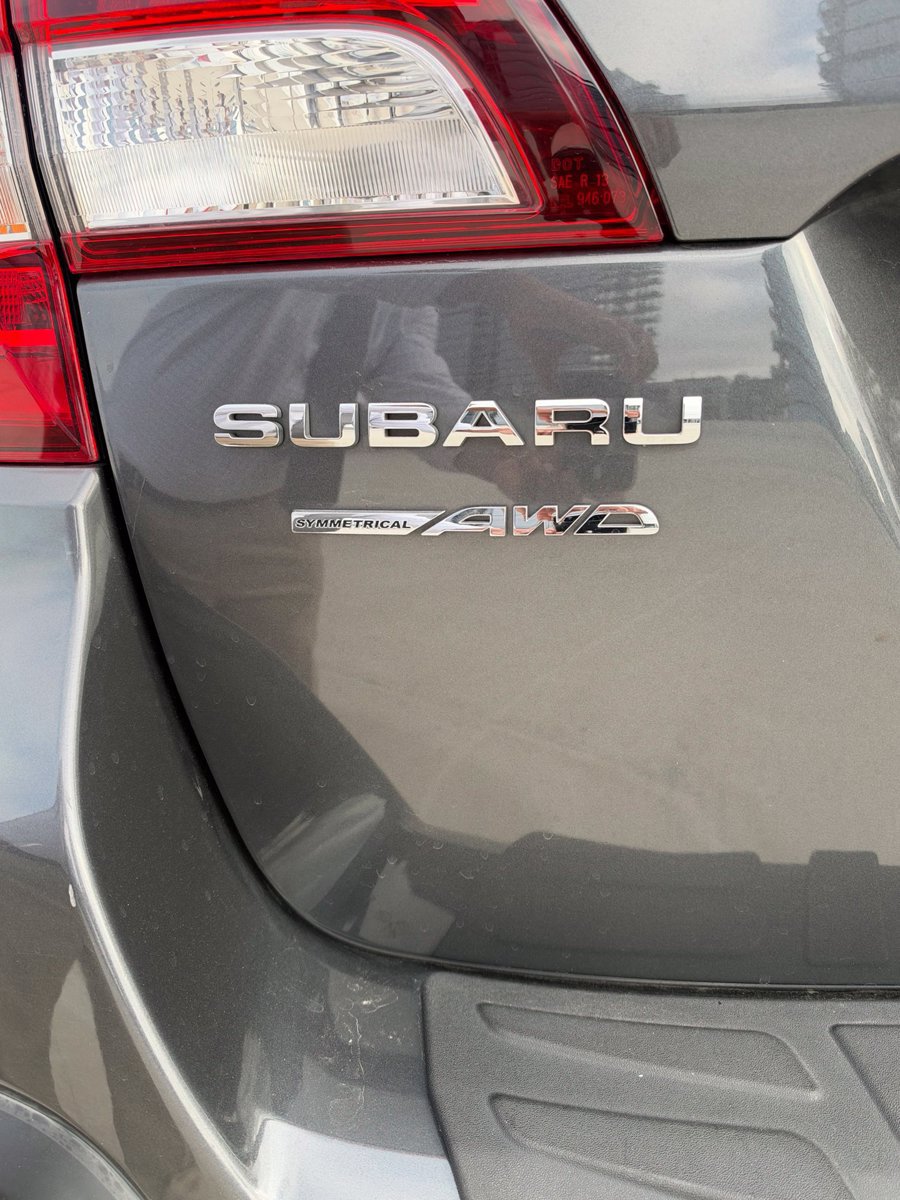 Used 2018 Subaru Outback 2.5i Limited AWD/4WD image 8
