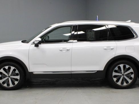 Used 2022 Kia Telluride EX w/ EX Premium Package image 9
