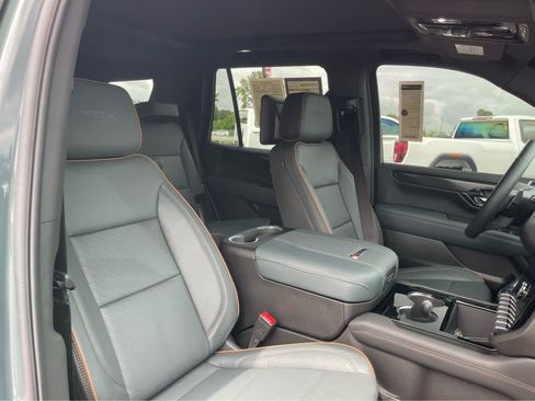 Used 2026 GMC Yukon AT4 w/ AT4 Premium Plus Package AWD/4WD image 27