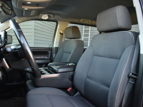 Used 2018 Chevrolet Silverado 1500 LT w/ All Star Edition image 23