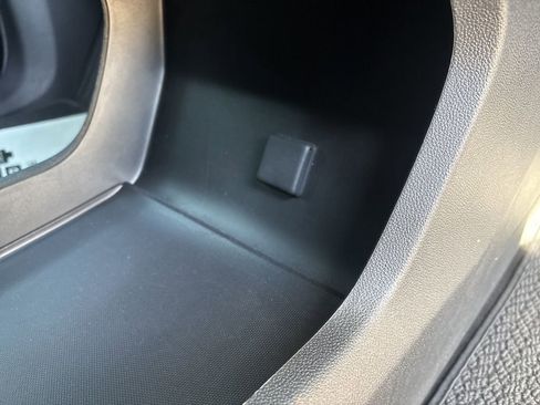 Used 2025 GMC Acadia Denali w/ Super Cruise Package image 33