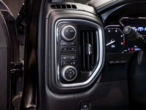 Used 2020 GMC Sierra 3500 Denali w/ Denali Ultimate Package image 20