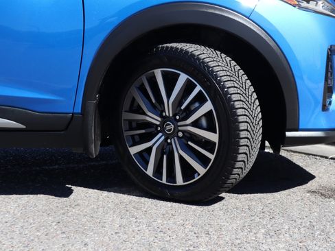 Used 2021 Nissan Kicks SR w/ SR Premium Package image 13