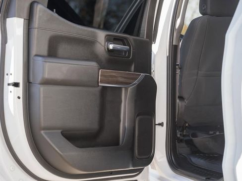 Used 2021 Chevrolet Silverado 1500 RST image 37