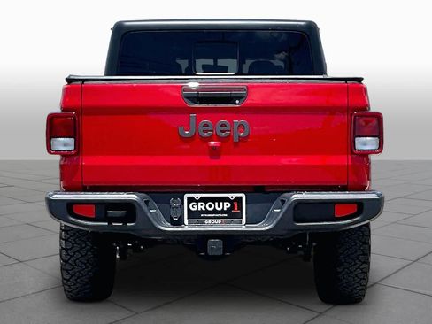 Used 2022 Jeep Gladiator Sport AWD/4WD image 5