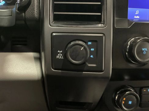 Used 2020 Ford F150 XLT image 37