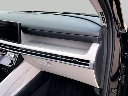 Certified 2025 Hyundai Tucson SEL FWD image 17