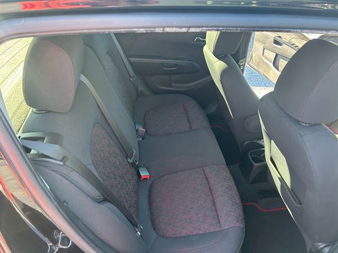 Used 2017 Chevrolet Sonic LT image 7