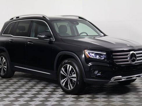 Certified 2025 Mercedes-Benz GLB 250 4MATIC image 3