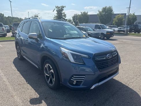 Used 2024 Subaru Forester Touring AWD/4WD image 3