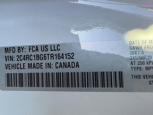 New 2026 Chrysler Pacifica Select image 16