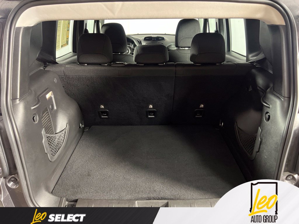 Used 2020 Jeep Renegade Sport w/ UConnect 7.0 Group AWD/4WD image 7