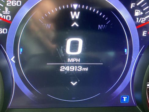 Used 2019 Chevrolet Camaro SS RWD image 10