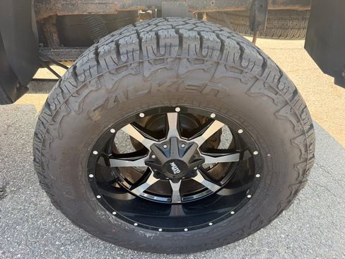 Used 2015 RAM 2500 Laramie w/ Black Appearance Group AWD/4WD image 15
