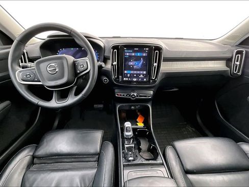 Used 2023 Volvo XC40 B4 Plus w/ Driver Assist Package image 20