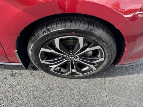 New 2025 Toyota Sienna Platinum image 10