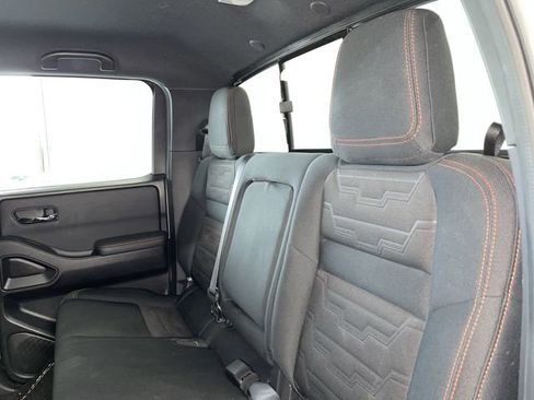 Used 2022 Nissan Frontier PRO-4X image 16