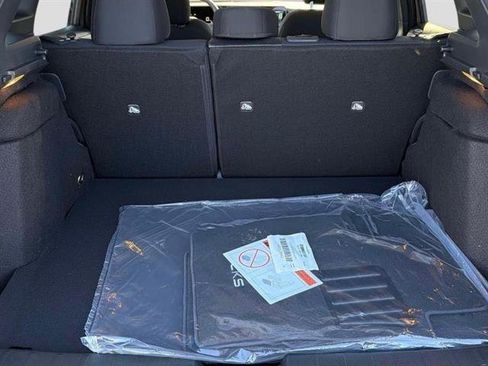 New 2026 Nissan Kicks SV image 5