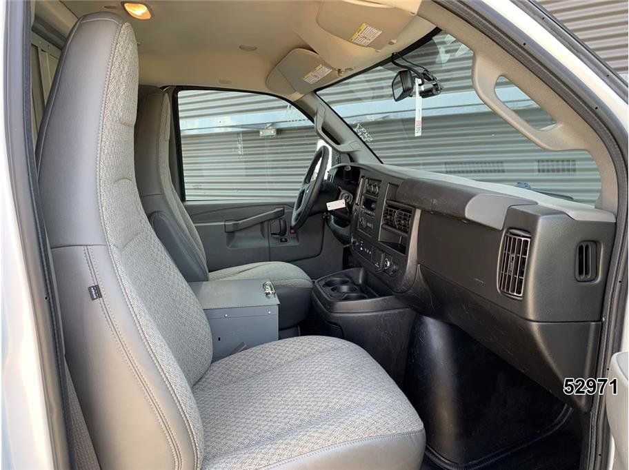 Used 2021 GMC Savana 3500 w/ Power Convenience Package RWD image 26