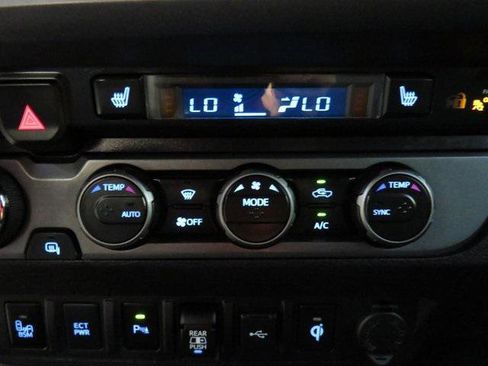 Certified 2021 Toyota Tacoma TRD Pro AWD/4WD image 35