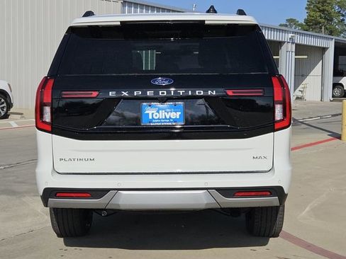New 2026 Ford Expedition Max Platinum image 8