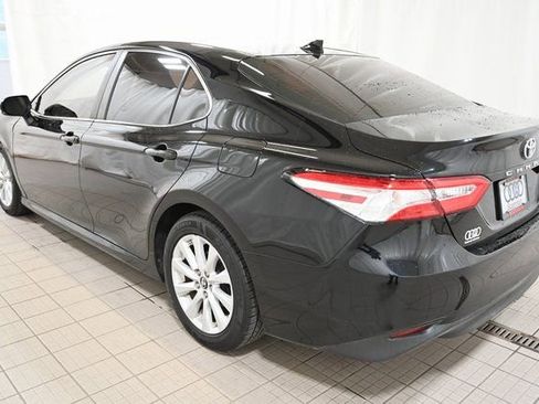 Used 2019 Toyota Camry LE w/ Convenience Package image 10