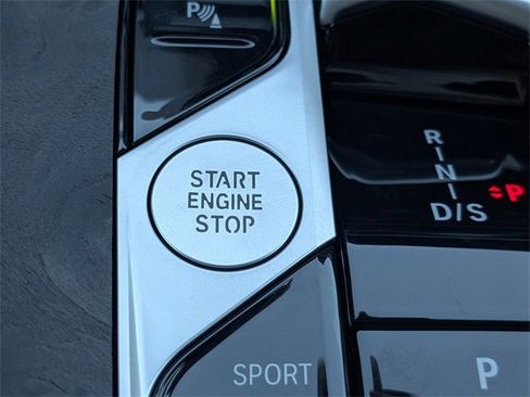 New 2026 BMW X5 xDrive40i w/ Climate Comfort Package image 33