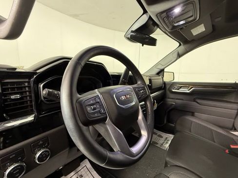 Used 2024 GMC Sierra 1500 Elevation image 10