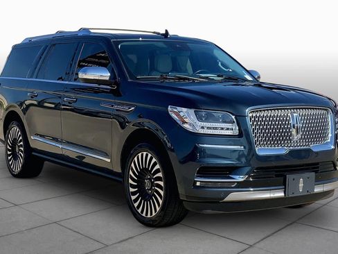 Used 2021 Lincoln Navigator L Black Label w/ Cargo Convenience Package AWD/4WD image 3