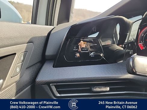 New 2025 Volkswagen GTI Autobahn image 9