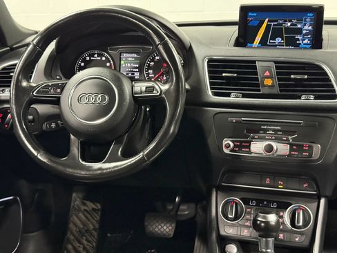 Used 2017 Audi Q3 2.0T Prestige w/ Prestige Package AWD/4WD image 24