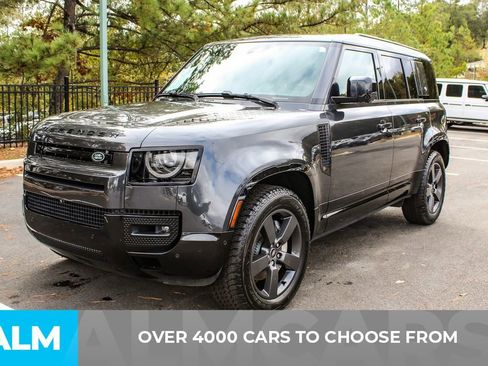 Used 2024 Land Rover Defender 110 X-Dynamic SE image 3