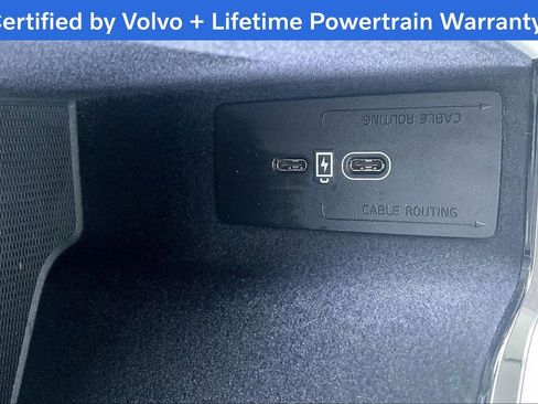 Used 2023 Volvo XC90 B6 Ultimate w/ Protection Package image 32