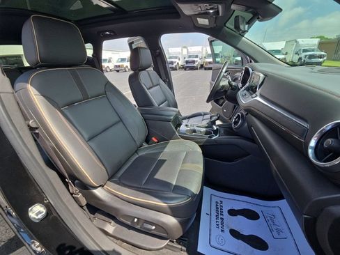 Used 2019 Chevrolet Blazer Premier w/ Sun and Wheels Package AWD/4WD image 36